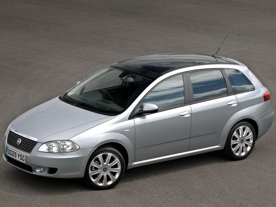  Fiat Croma 2005 года  (UK) (фото 1 из 16)